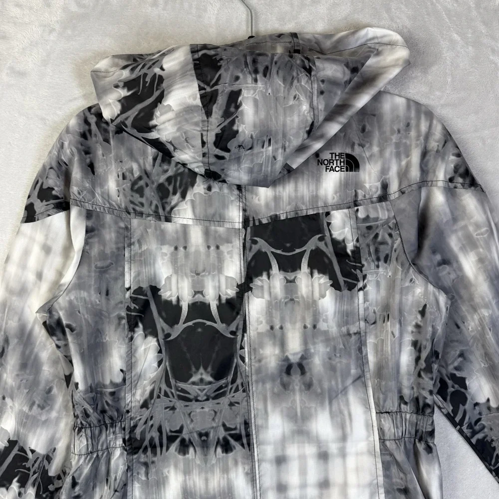 The North Face Flyweight Jacket‎ Women's Small White/Black Tie Dye Hooded Light